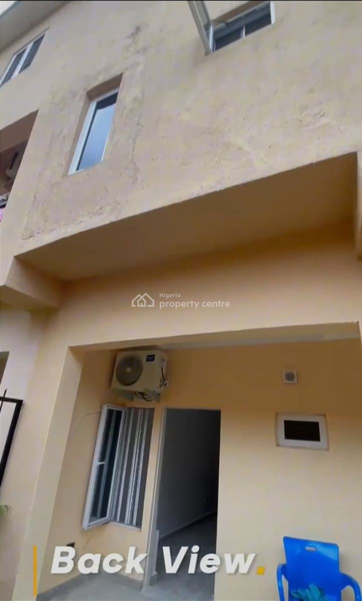 4bedrooms Terrace Duplex with Bq, Tarred Road in an Estate, Katampe Extension, Katampe, Abuja, Terraced Duplex for Rent