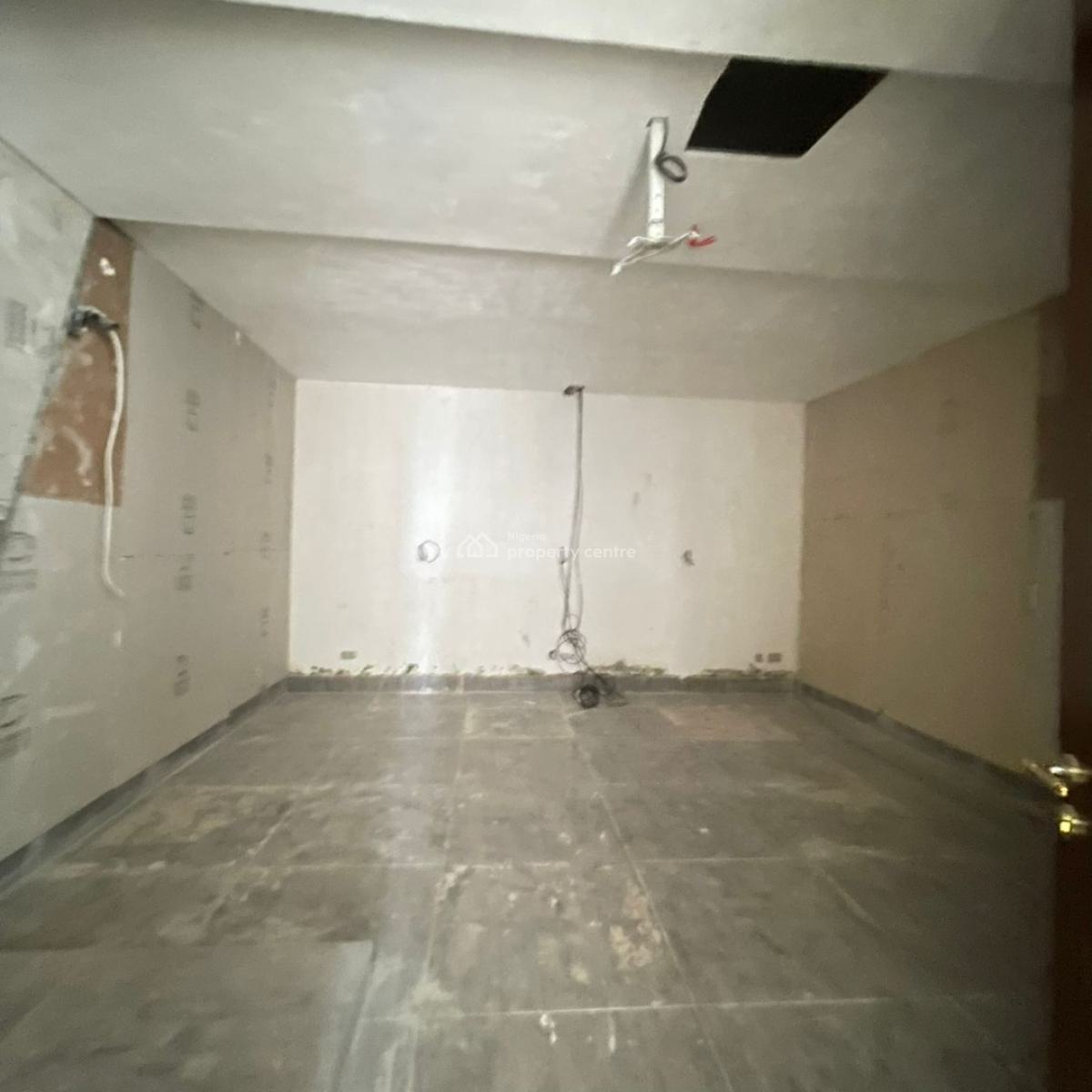 Spacious 4 Bedroom Maisonette Penthouse with Bq, Private Swimming Pool, By Banana Island, Ikoyi, Lagos, Block of Flats for Sale