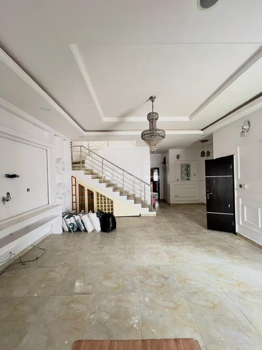 Spacious 5bed Fully Detached House with Bq in Secure Gated Estate, Osapa, Lekki, Lagos, Detached Duplex for Rent
