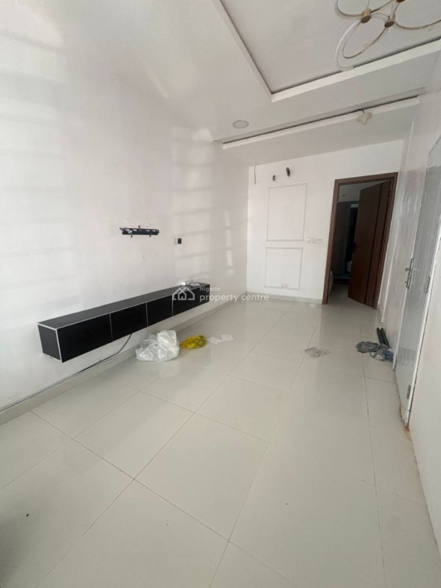 Mini Flat with Swimming Pool and Gym, Lekki, Lagos, Mini Flat (room and Parlour) for Rent