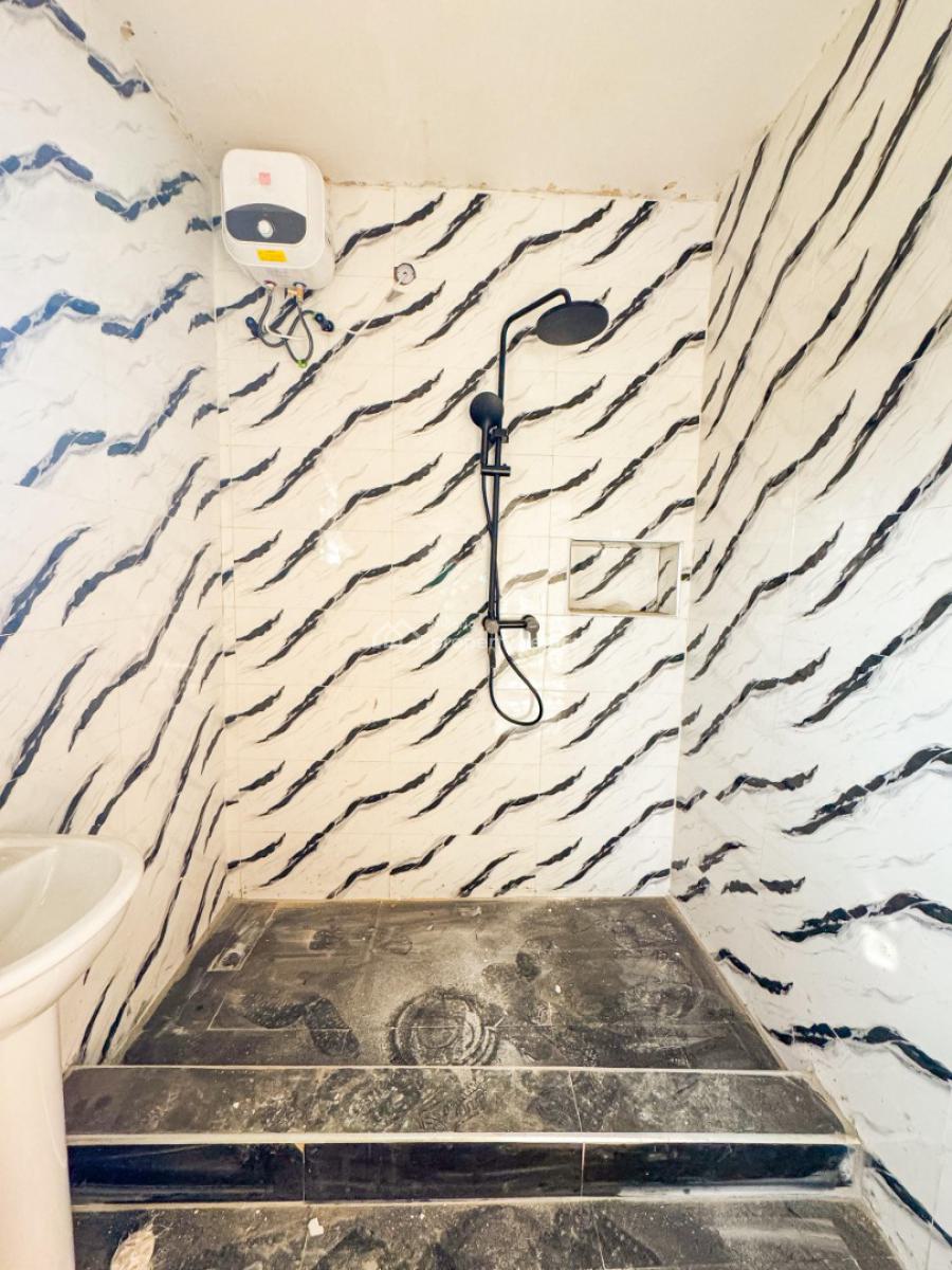 Luxury 2 Bedroom Flat, Yaba, Lagos, Flat / Apartment for Sale