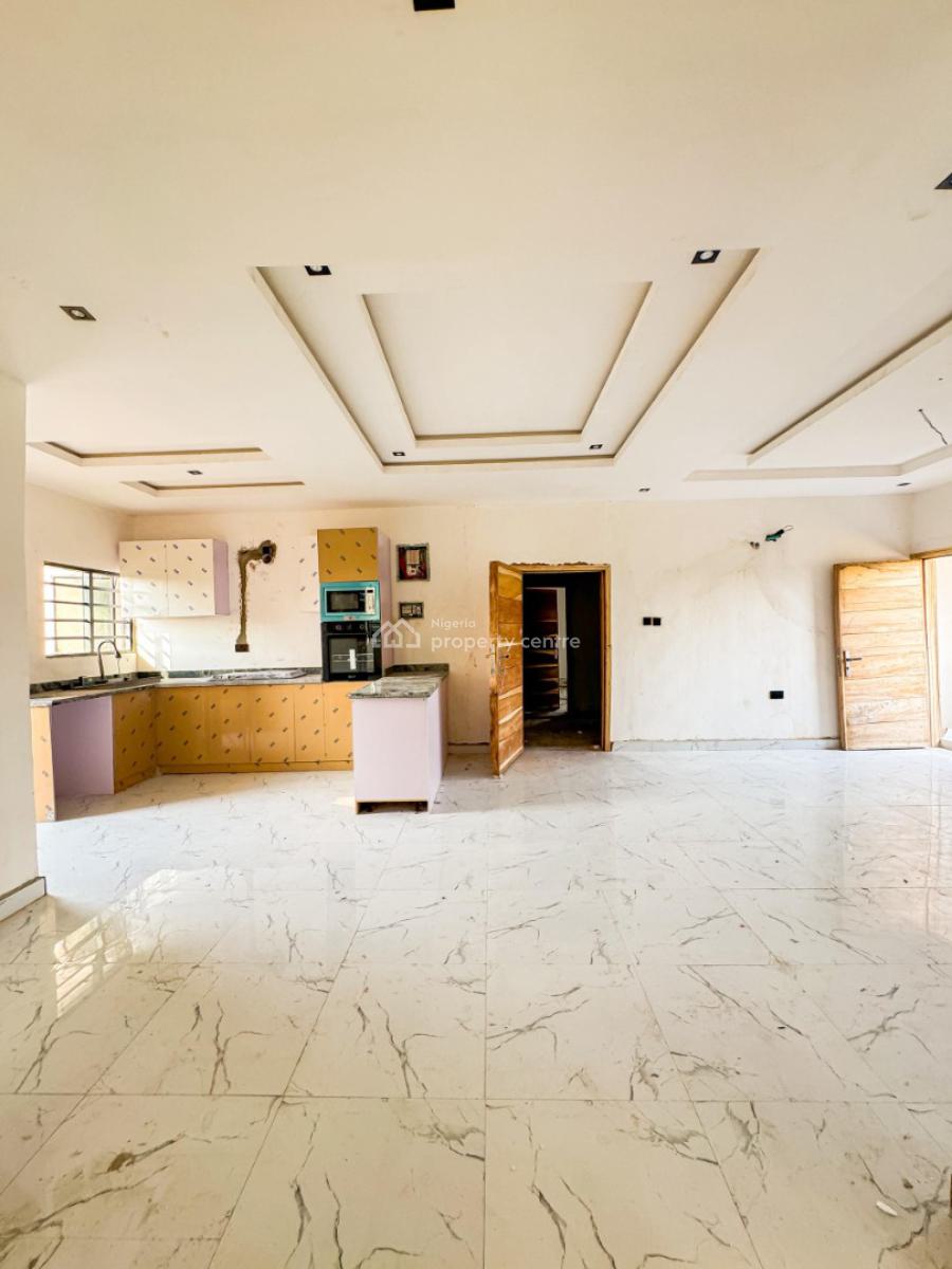 Luxury 2 Bedroom Flat, Yaba, Lagos, Flat / Apartment for Sale