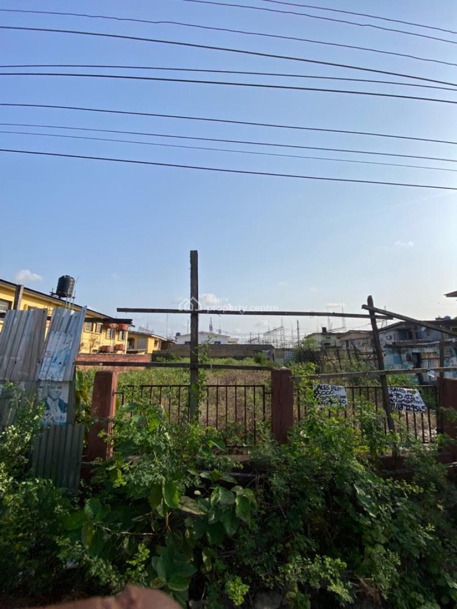 a Spacious Corner-piece Vacant Land, Off Agbonyin Avenue Via Adelabu Surulere Lagos, Adelabu, Surulere, Lagos, Mixed-use Land for Rent