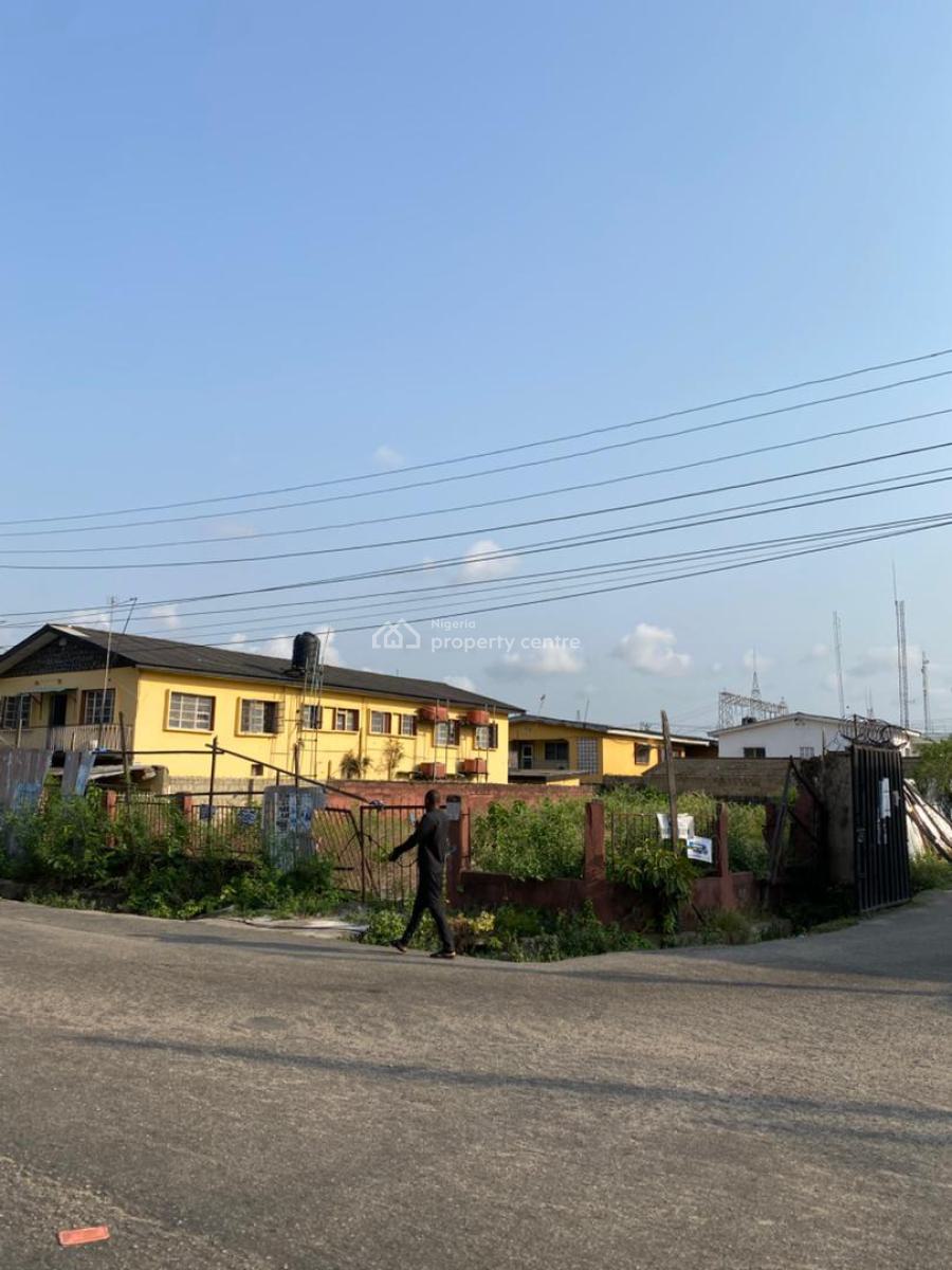 a Spacious Corner-piece Vacant Land, Off Agbonyin Avenue Via Adelabu Surulere Lagos, Adelabu, Surulere, Lagos, Mixed-use Land for Rent