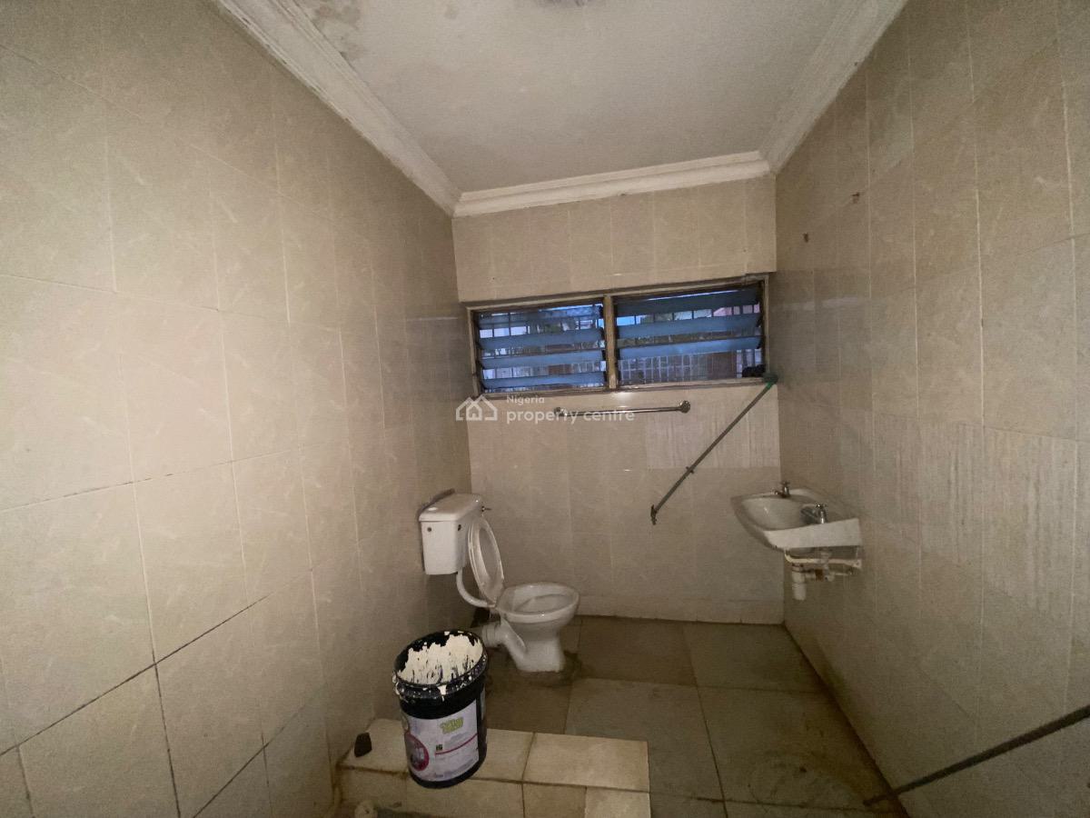 a Room Self Contained at Aare New Bodija, New Bodija, Ibadan, Oyo, Self Contain (single Rooms) for Rent