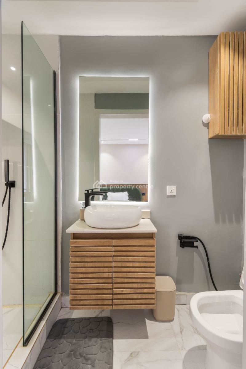 2 Bedroom Apartment, Lekki Phase 1, Lekki, Lagos, Flat / Apartment Short Let