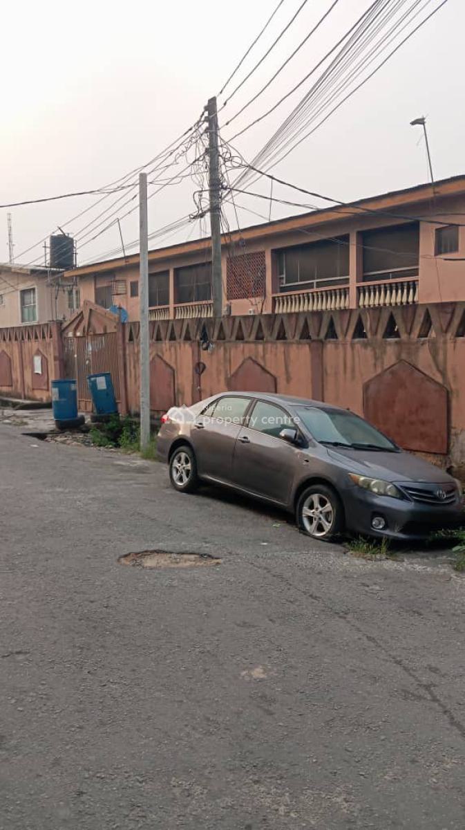 Block of 4 Flats of 3 Bedroom, Anthony, Maryland, Lagos, Block of Flats for Sale