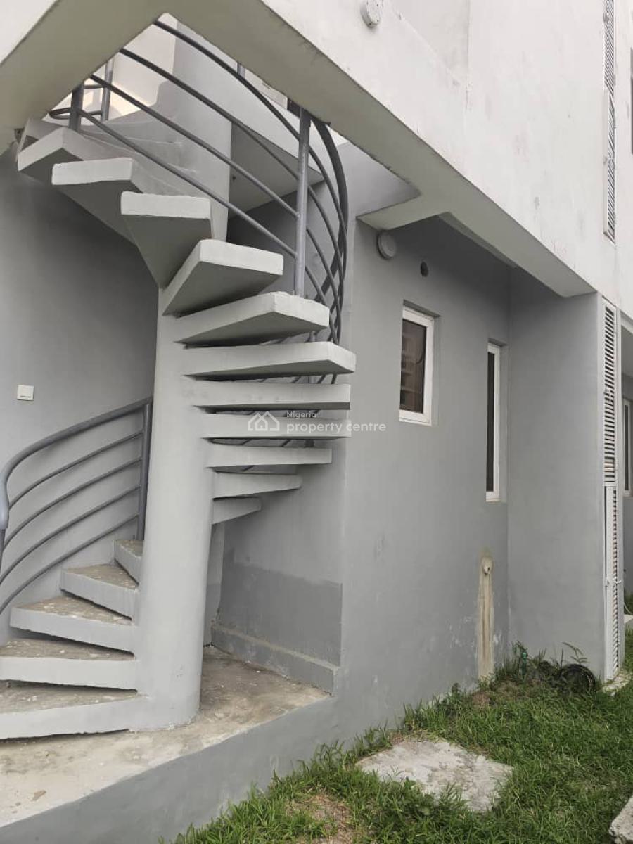 Finished Brand New 4 and 5 Bedroom Semi Detached Houses Situate at Twi, Twin Lake Estate Chevron... Features:, Lekki, Lagos, Semi-detached Duplex for Rent