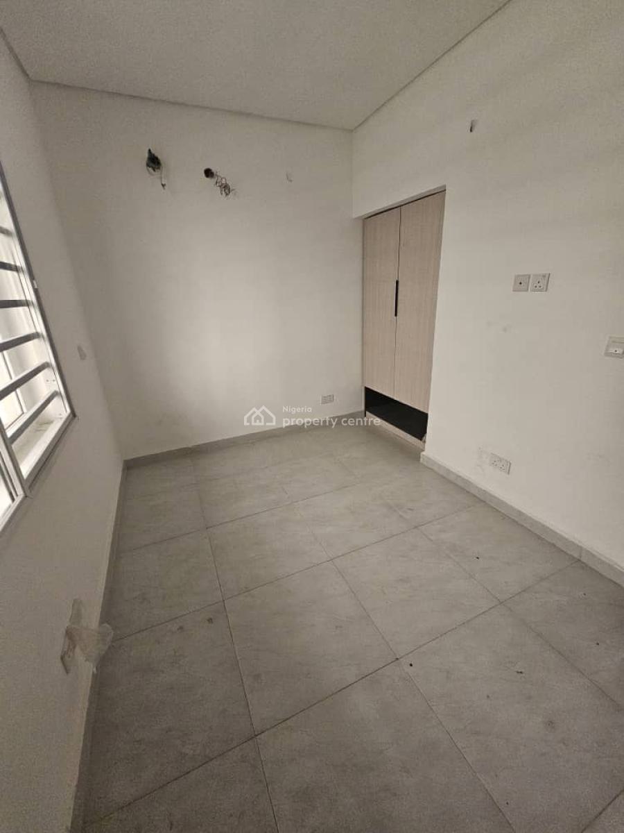 Finished Brand New 4 and 5 Bedroom Semi Detached Houses Situate at Twi, Twin Lake Estate Chevron... Features:, Lekki, Lagos, Semi-detached Duplex for Rent