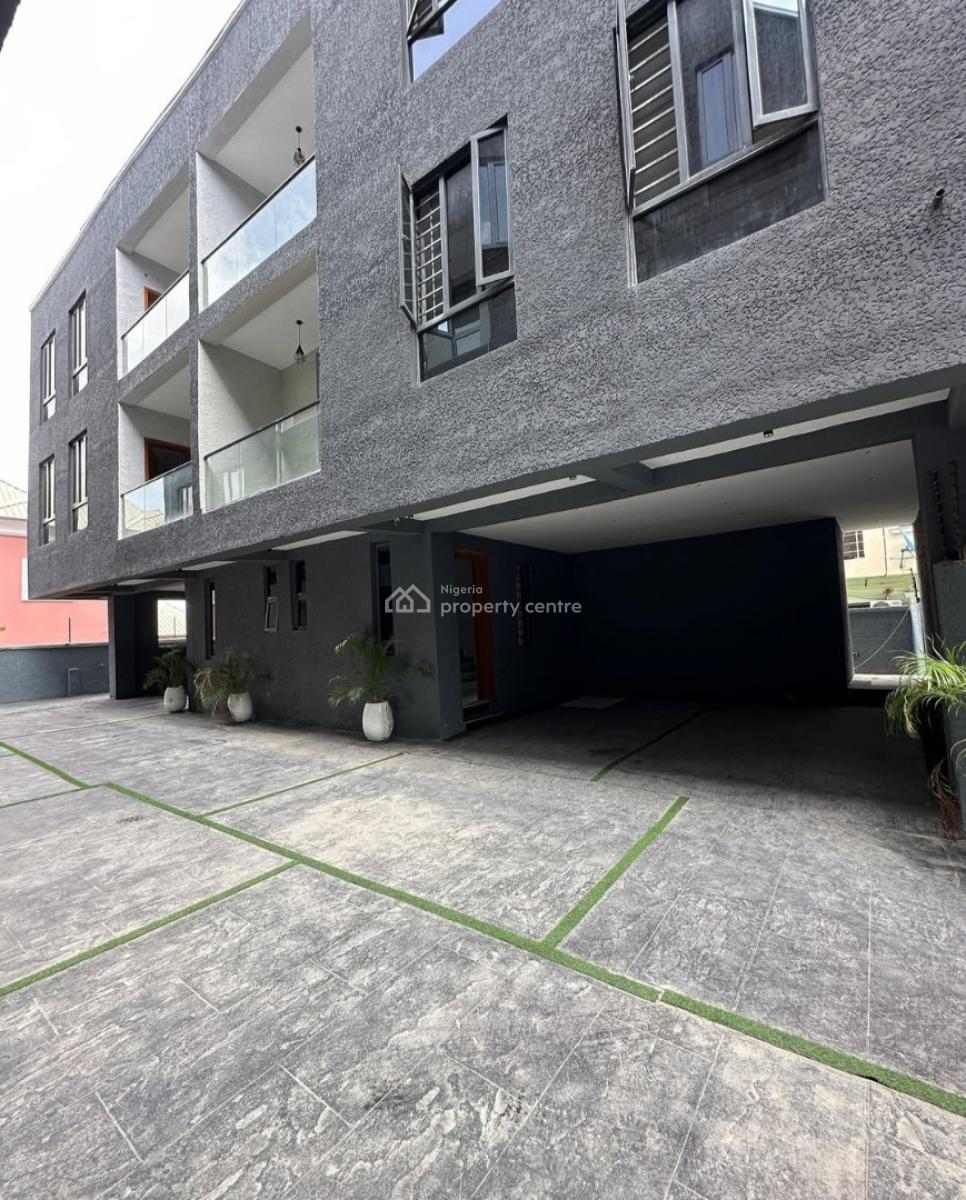 Tastefully Finished and Serviced 4 Bedroom En-suite Townhouse with Par, Lekki Phase 1, Lekki, Lagos, Terraced Duplex for Rent