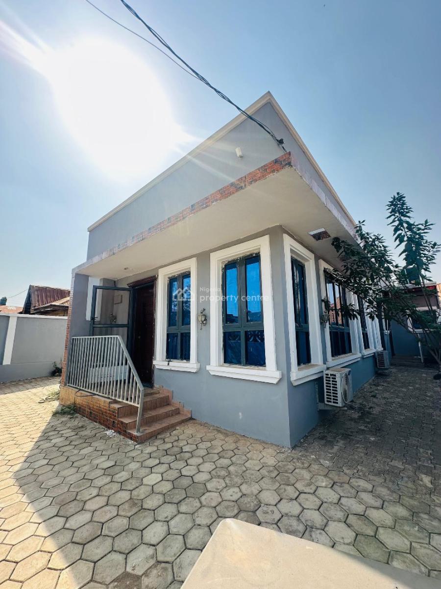 3  Bedrooms Bungalow with Bq, Tomiwa Awe Avenue, Akobo, Ibadan, Oyo, Detached Bungalow for Sale