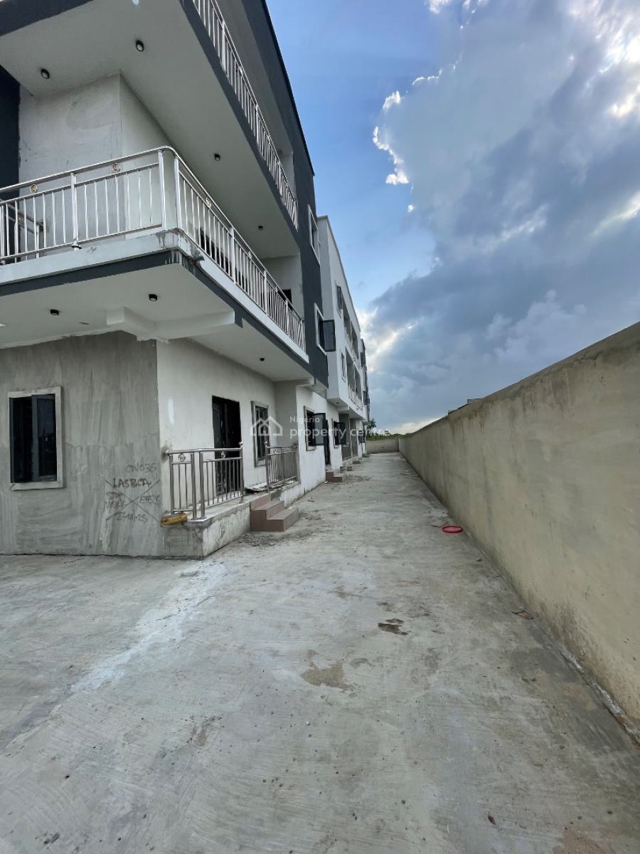 Newly Built 2 Bedroom Apartment, Lekki Scheme 2 Off Abraham Adesanya, Lekki, Lagos, Flat / Apartment for Rent