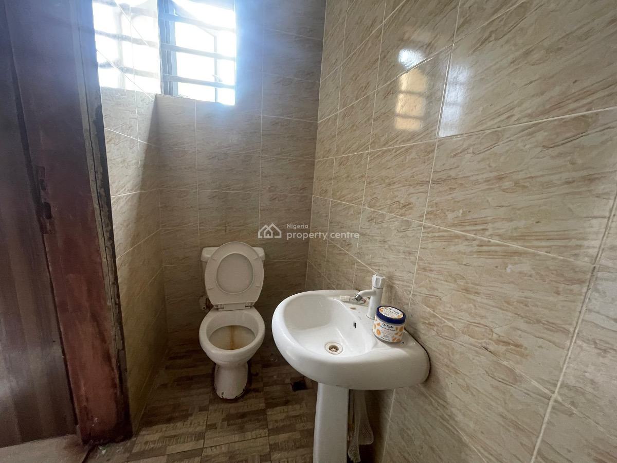 2bedroom Flat Upstairs, Olokonla, Ajah, Lagos, Flat / Apartment for Rent