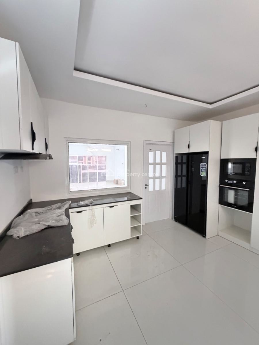 Newly Built 4 Bedroom Detached Triplex with Bq and Acs, Kolapo Ishola Gra, Akobo, Ibadan, Oyo, Detached Duplex for Sale