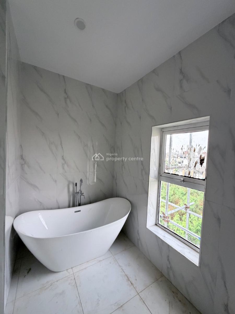 Newly Built 4 Bedroom Detached Triplex with Bq and Acs, Kolapo Ishola Gra, Akobo, Ibadan, Oyo, Detached Duplex for Sale