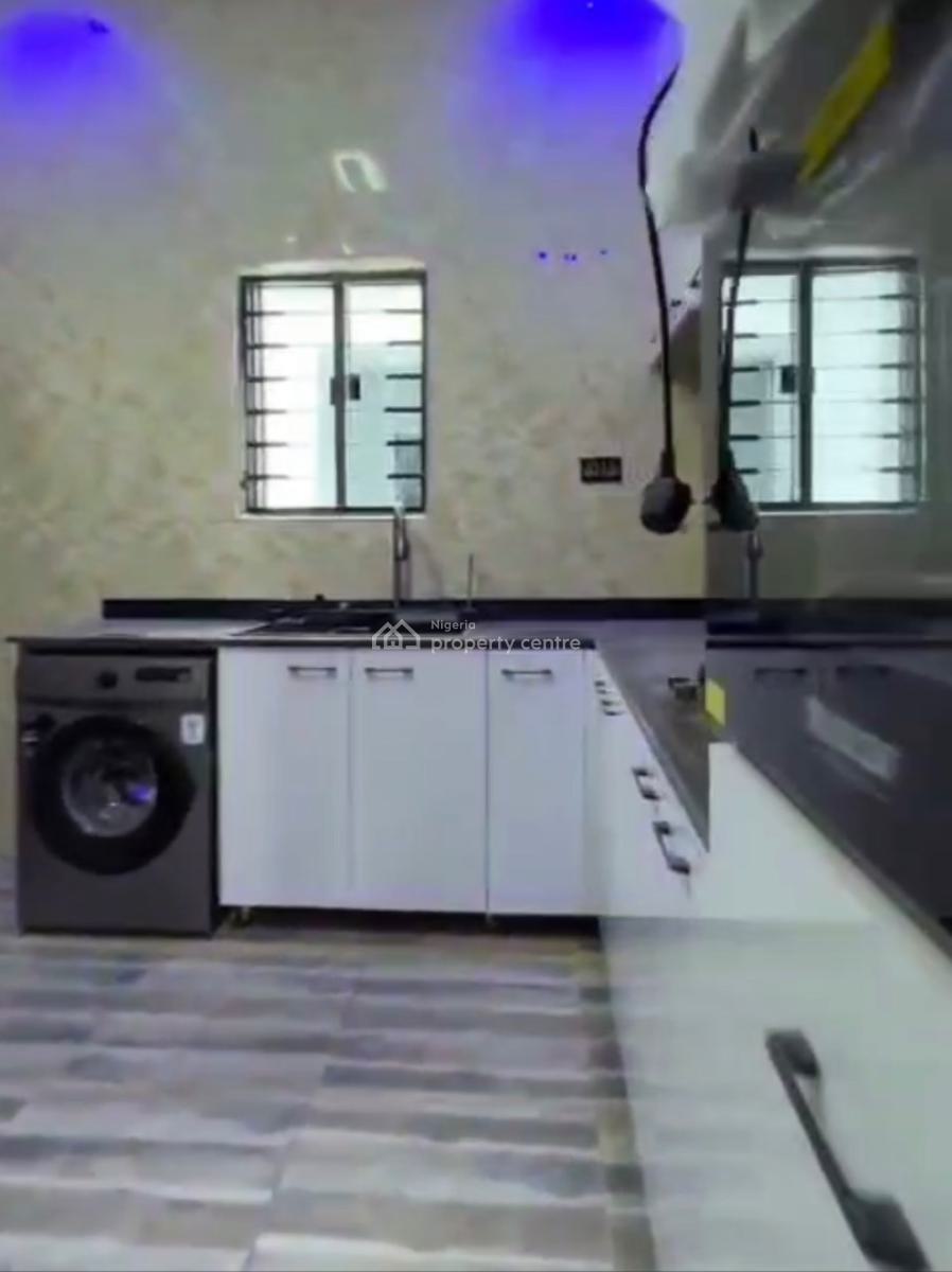 Luxury New Spacious 3bedroom En-suite Bungalow + 1bedroom Bq, By Lokogoma Junction, in an Estate, Lokogoma District, Abuja, Detached Bungalow for Sale