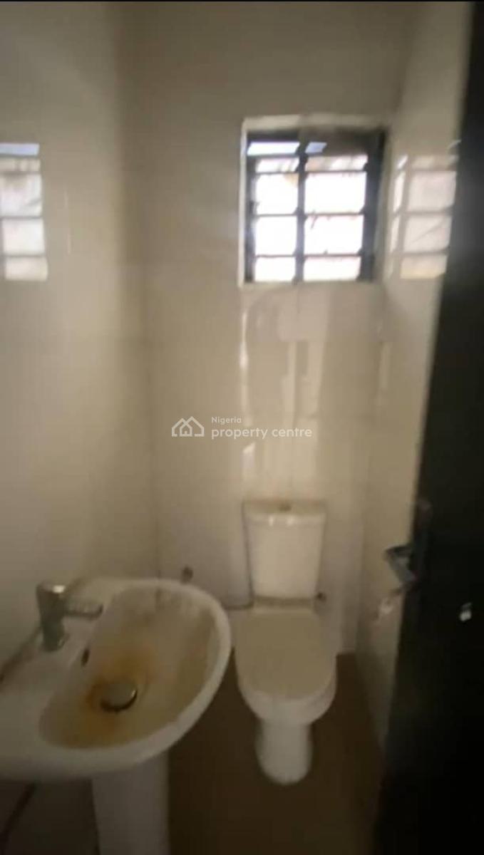 Lovely 2bedroom Flat, Off Yetunde Ifako, Gbagada, Lagos, Flat / Apartment for Rent