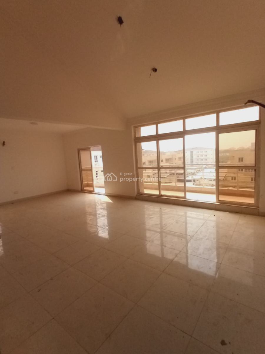 3 Bedroom Penthouse in Pristine Condition, Cadogan Estate, Osapa, Lekki, Lagos, Flat / Apartment for Rent