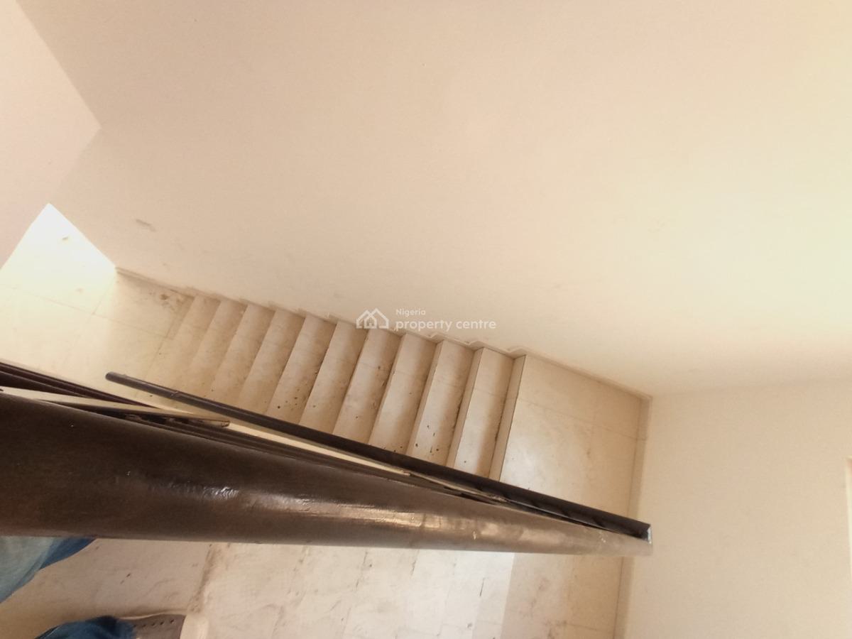 3 Bedroom Penthouse in Pristine Condition, Cadogan Estate, Osapa, Lekki, Lagos, Flat / Apartment for Rent