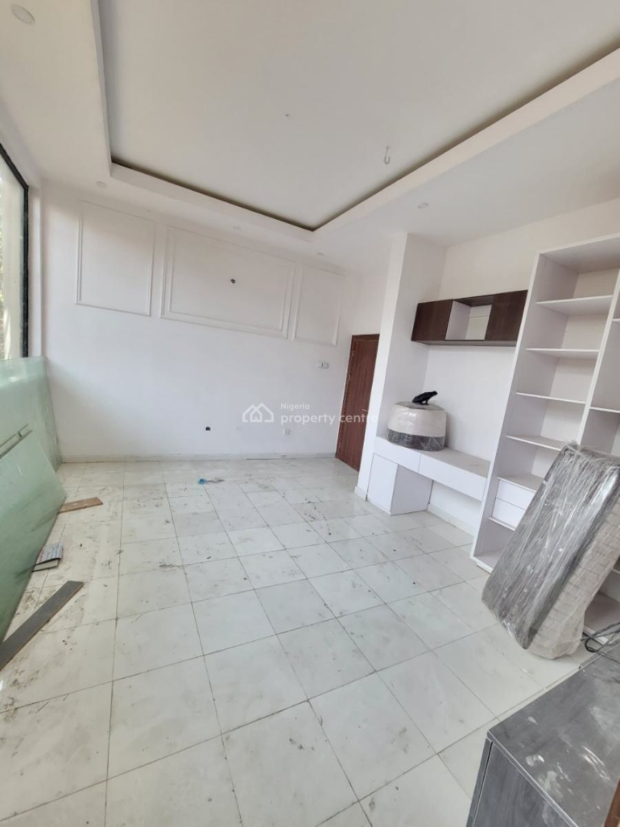 Luxurious and Spacious Room and Parlour, Garden Villa Eleganza, Chevron, Lekki, Lagos, Mini Flat (room and Parlour) for Rent