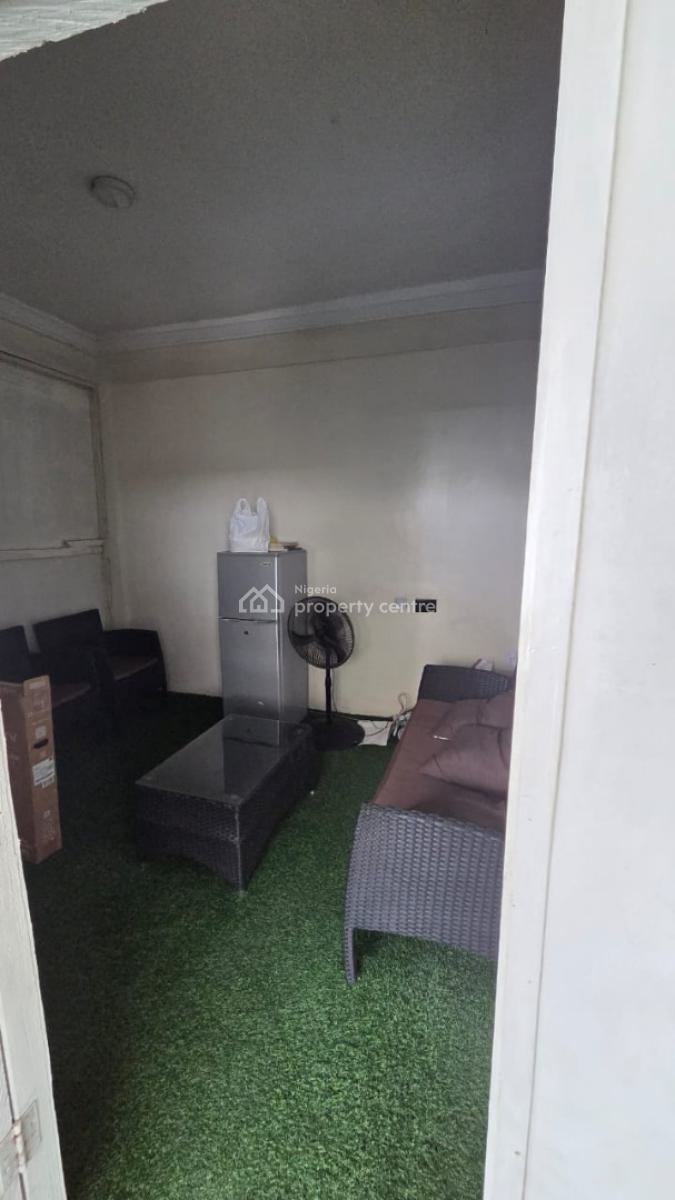 2 Bedrooms Apartment, Lekki Phase 1, Lekki, Lagos, Flat / Apartment for Rent