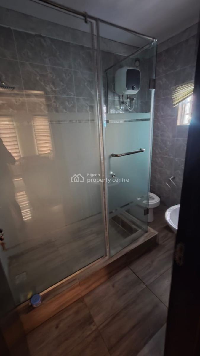 2 Bedrooms Apartment, Lekki Phase 1, Lekki, Lagos, Flat / Apartment for Rent