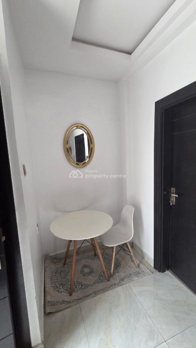 2 Bedrooms Apartment, Lekki Phase 1, Lekki, Lagos, Flat / Apartment for Rent