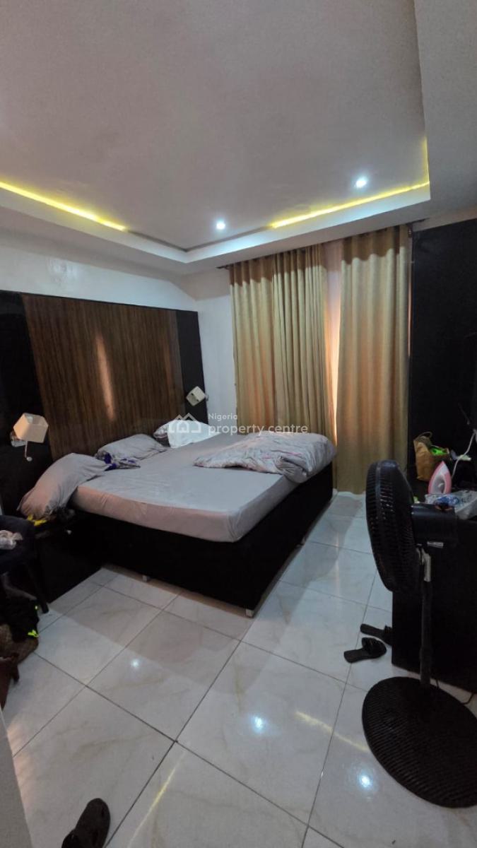 2 Bedrooms Apartment, Lekki Phase 1, Lekki, Lagos, Flat / Apartment for Rent