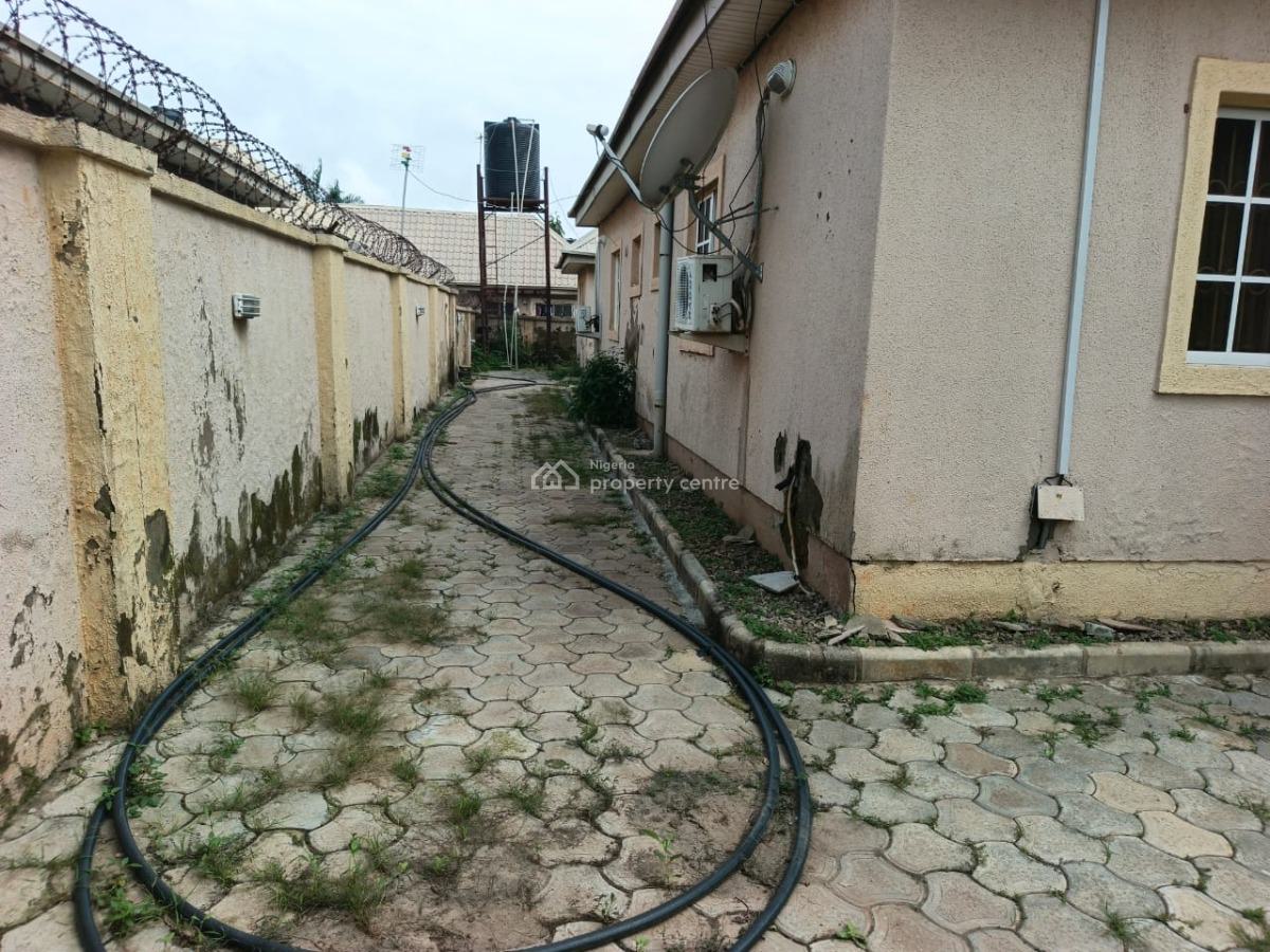 Exclusive Family Retreat & Smart Income Opportunity: Premium 3-bedroom, Apo, Abuja, Detached Bungalow for Sale