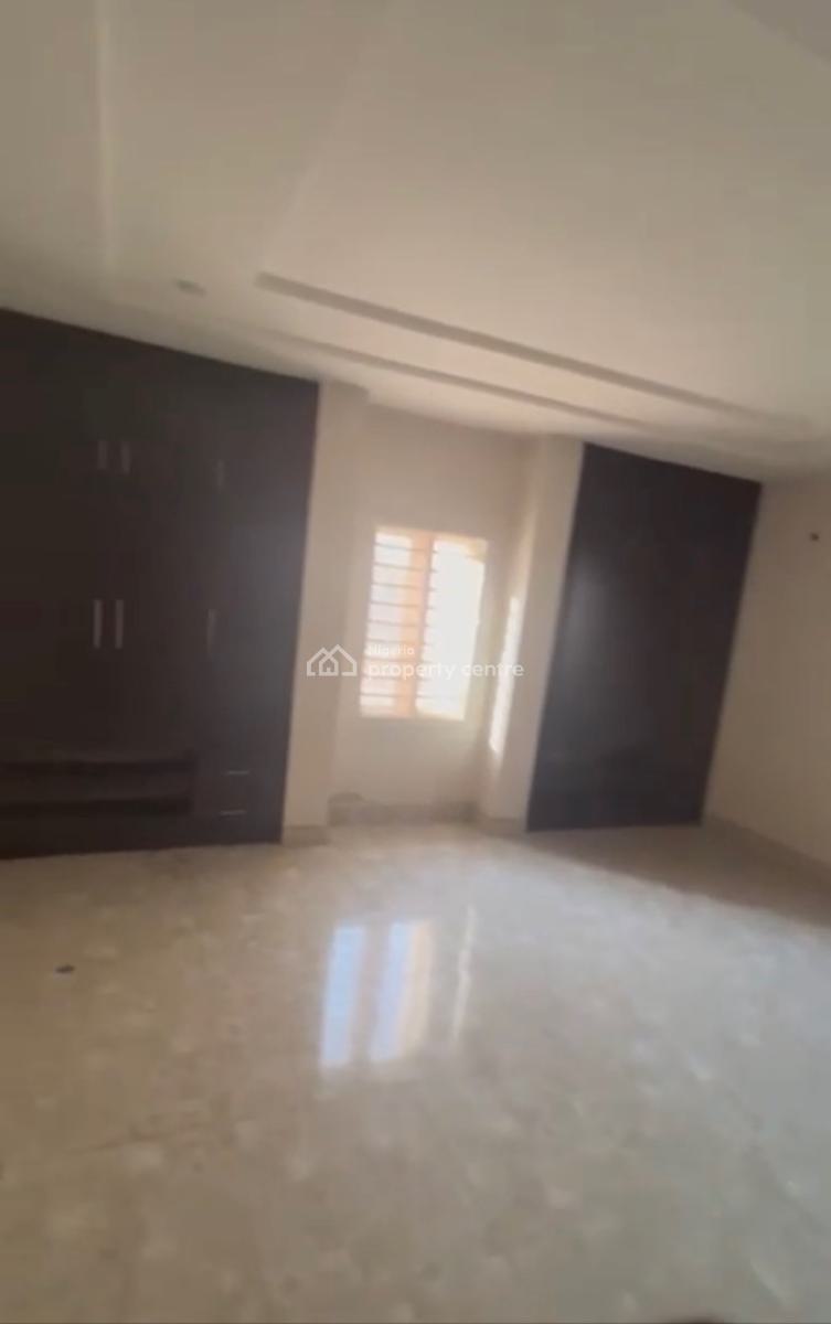 Massive 4bedroom En-suite Bungalow +bq+ Tarred Road, in an Estate, Galadimawa, Abuja, Detached Bungalow for Sale