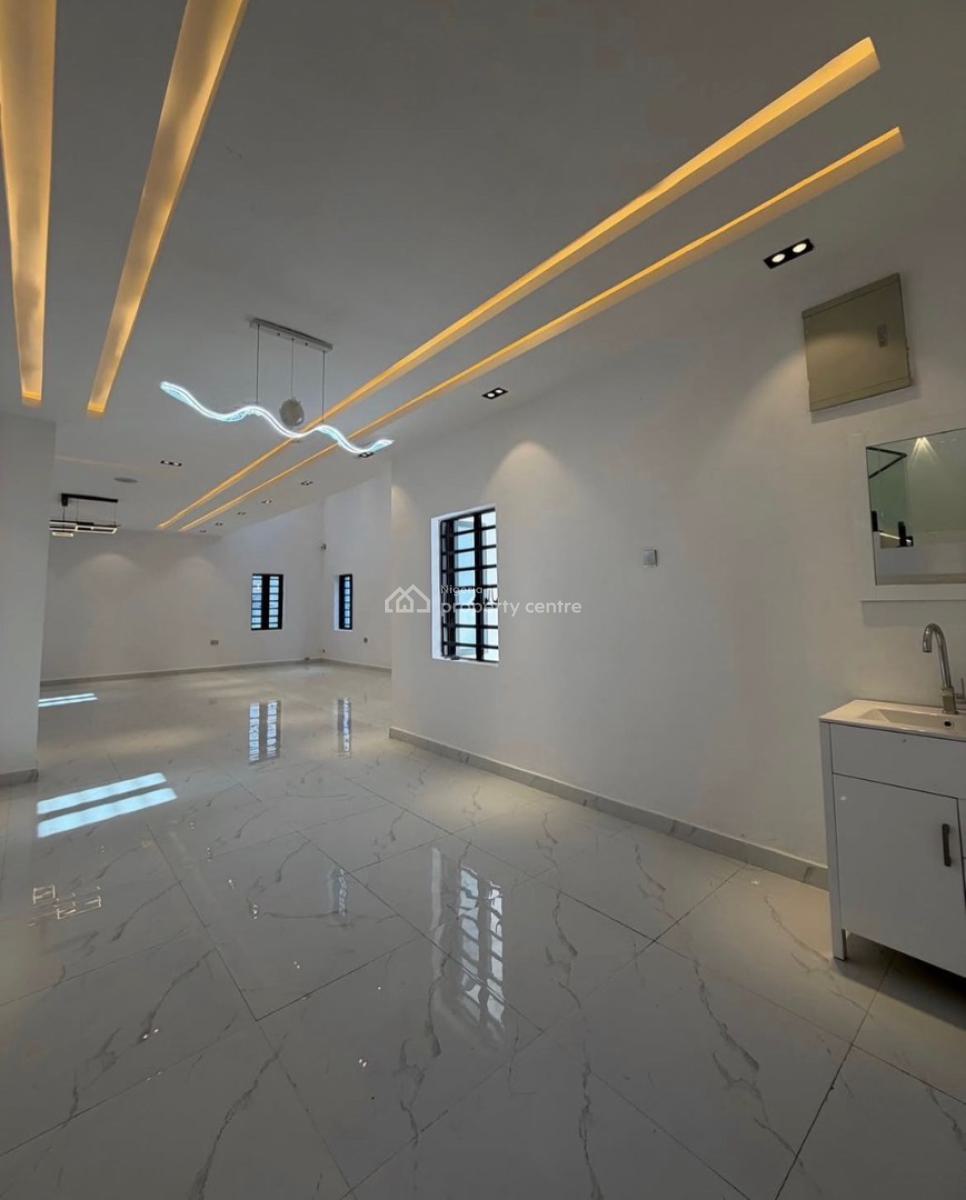 5 Bedroom Penthouse Duplex Plus Bq and 10kva Inverter, Oluyole Estate, Oluyole, Oyo, Detached Duplex for Sale