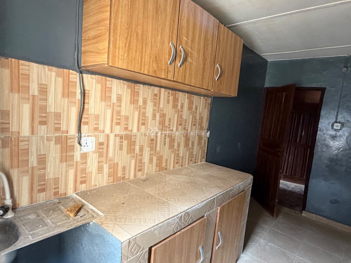 Two Bedroom Flat, Awanatu Street, Ladipo, Mushin, Lagos, Flat / Apartment for Rent