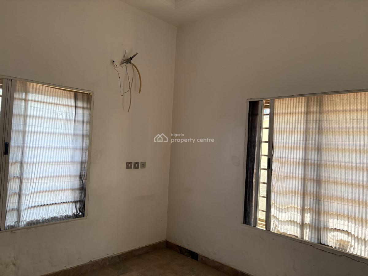 Neatly Renovated 2bedroom in a Serene/secured Environment, Jahi, Jahi, Abuja, Flat / Apartment for Rent