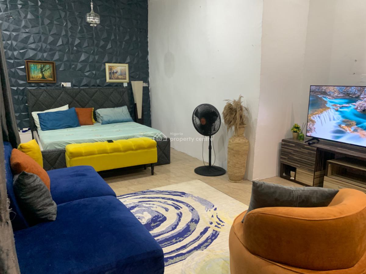 Beautifully Posh, Serenly Elegant, 7c Onifeko Bera Estate Chevron, Lekki Phase 2, Lekki, Lagos, Flat / Apartment Short Let