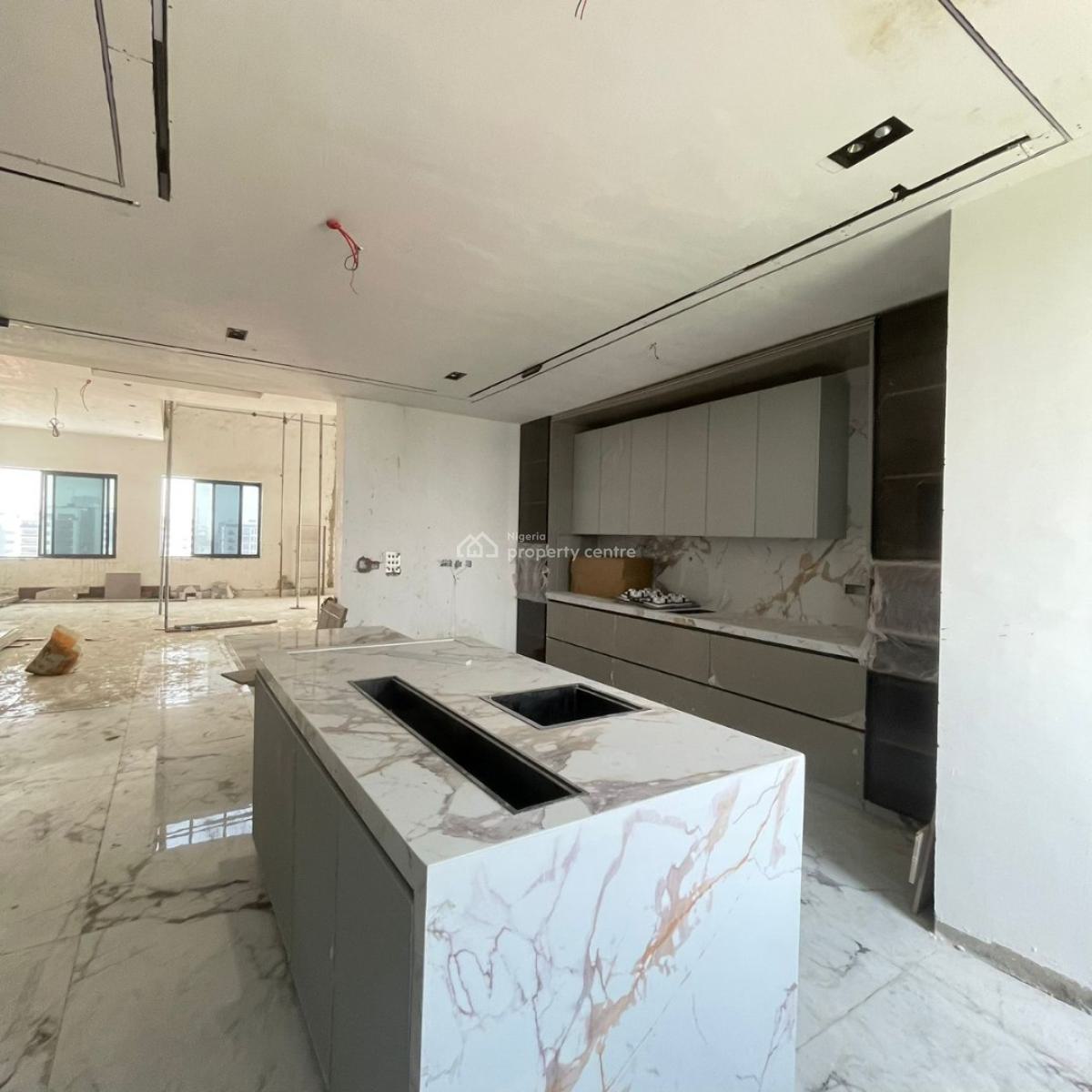 Magnificent  4 Bedroom Maisonette Penthouse with Bq, Ikoyi, Lagos, Flat / Apartment for Sale