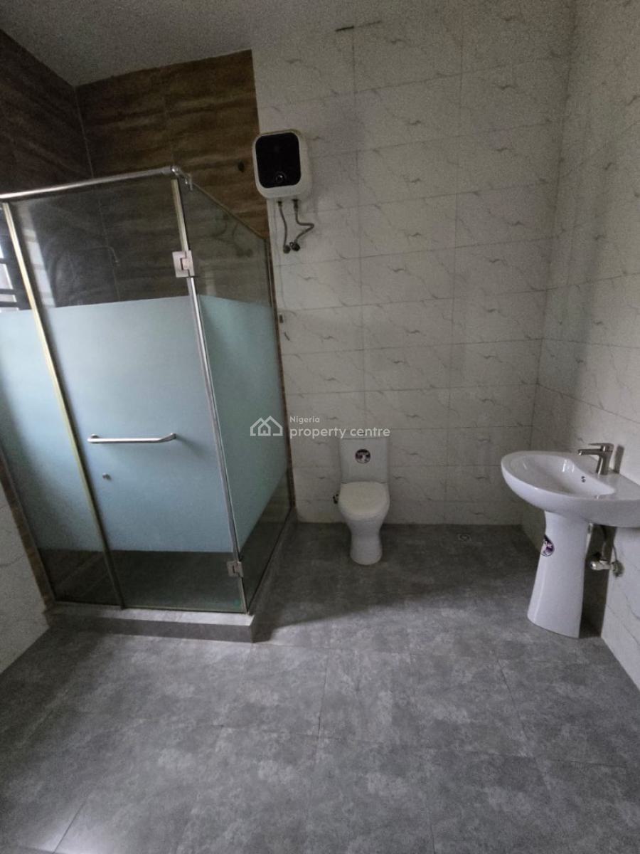 5 Bedroom House with a Bq, Magodo Gra Phase 2, Magodo, Lagos, Detached Duplex for Sale