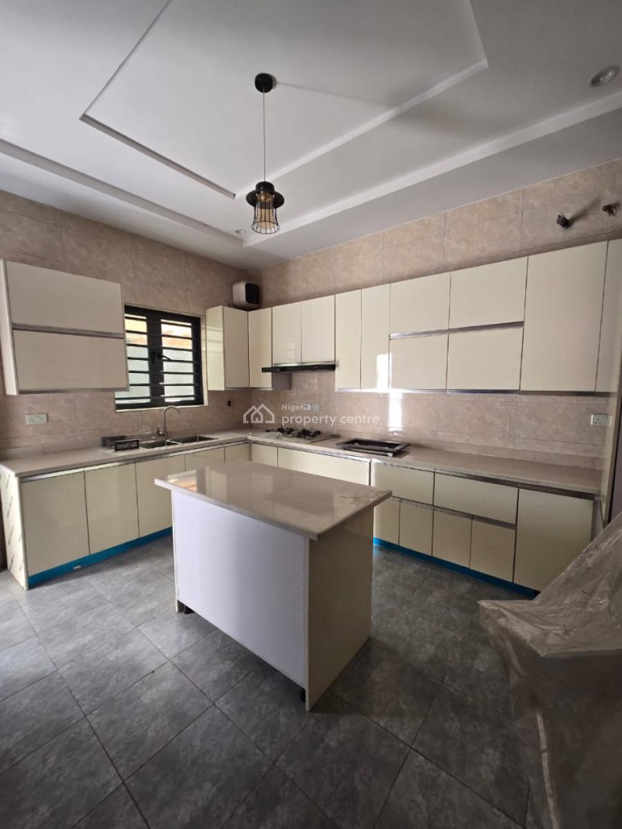 5 Bedroom House with a Bq, Magodo Gra Phase 2, Magodo, Lagos, Detached Duplex for Sale