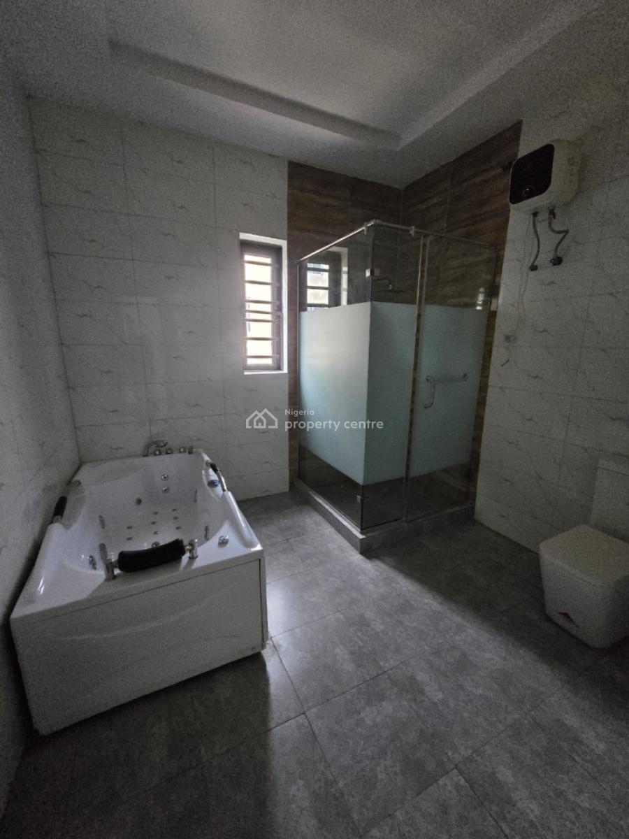 5 Bedroom House with a Bq, Magodo Gra Phase 2, Magodo, Lagos, Detached Duplex for Sale