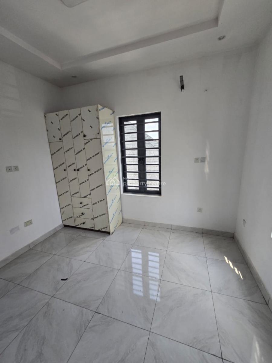 5 Bedroom House with a Bq, Magodo Gra Phase 2, Magodo, Lagos, Detached Duplex for Sale