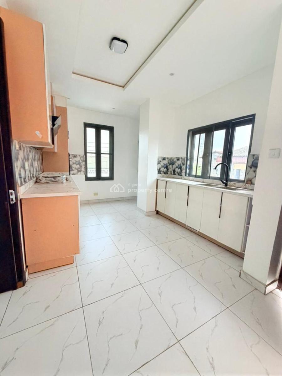 4 Bedroom Terrace Duplex with Bq at Obanikoro, Obanikoro, Shomolu, Lagos, Terraced Duplex for Sale