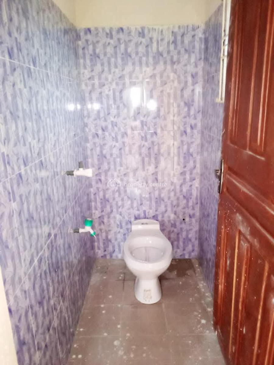 a Roomself Contained, Agunfoye Off Bayeku Road, Igbogbo, Ikorodu, Lagos, Self Contain (single Rooms) for Rent