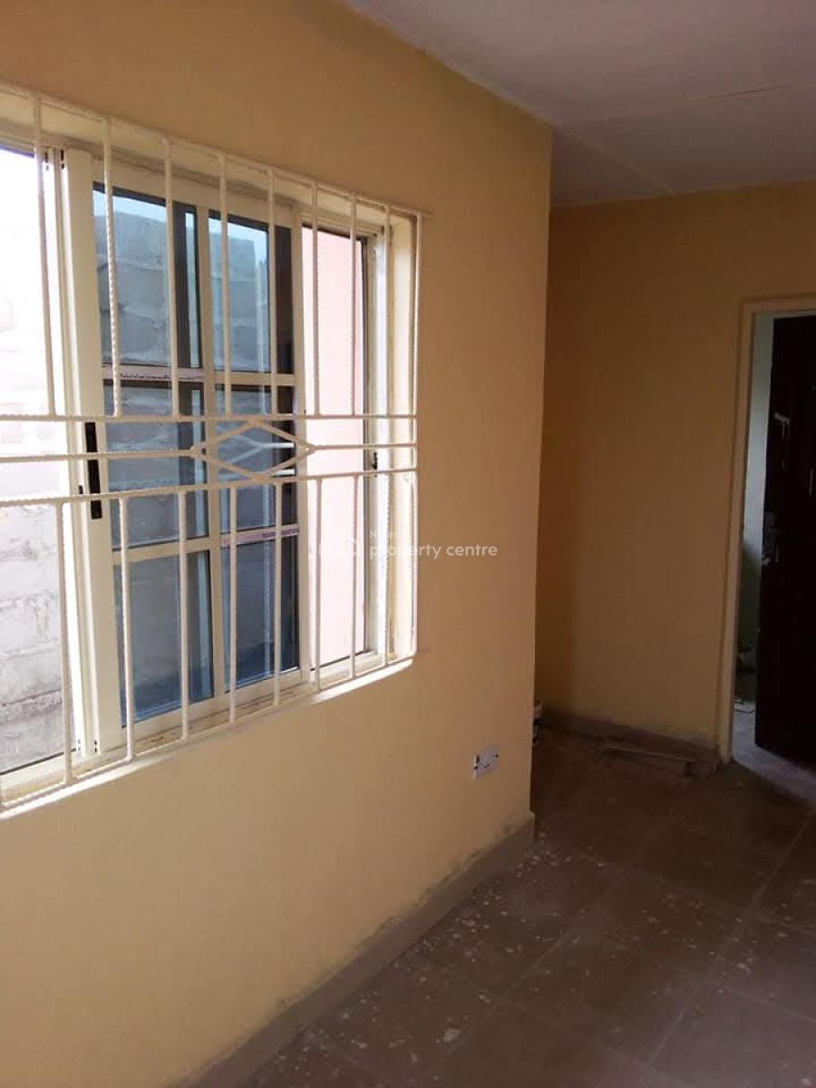 a Roomself Contained, Agunfoye Off Bayeku Road, Igbogbo, Ikorodu, Lagos, Self Contain (single Rooms) for Rent