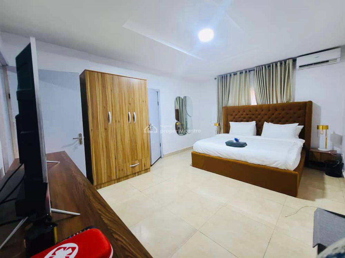 Fully Furnished Serviced Room and Parlour (mini Flat) with Pool, Gym, Victoria Island (vi), Lagos, Mini Flat (room and Parlour) for Rent