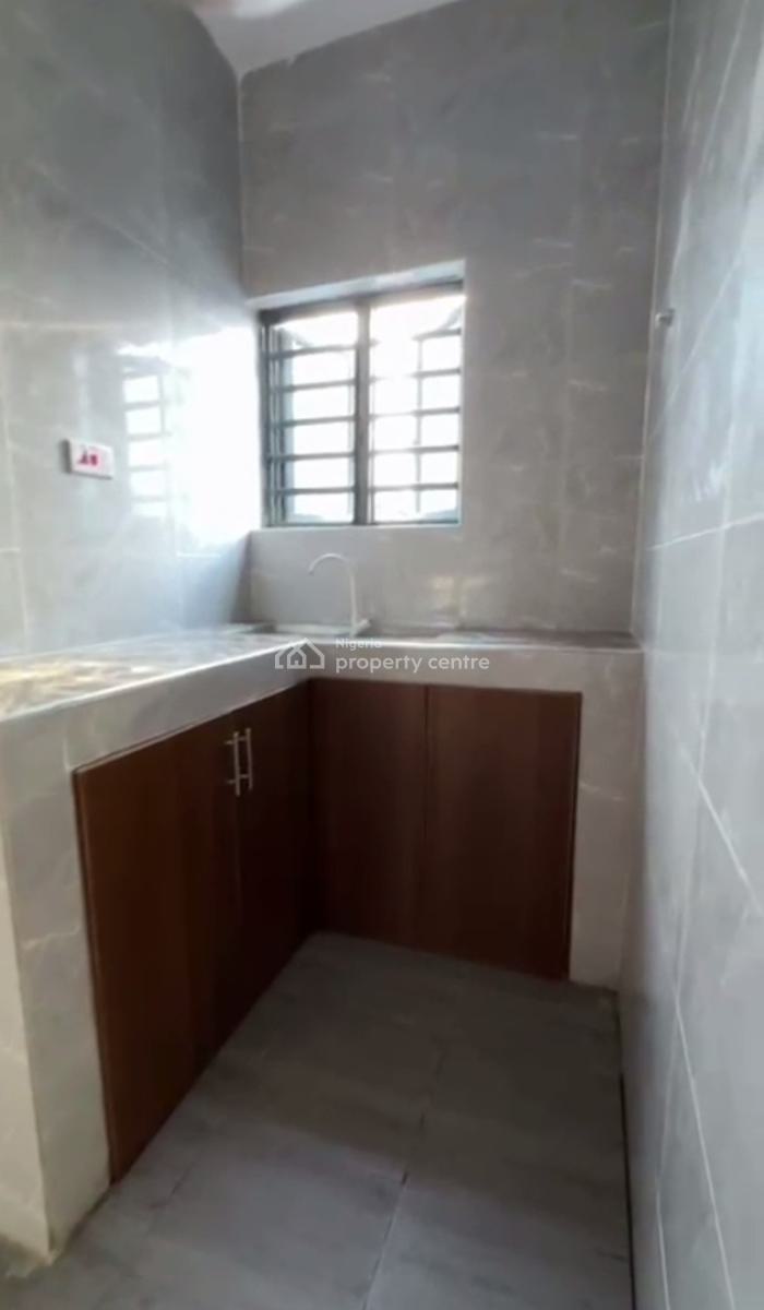 Decent, Standard, Newly Built Miniflat Upstairs, Adekunle, Yaba, Lagos, Mini Flat (room and Parlour) for Rent