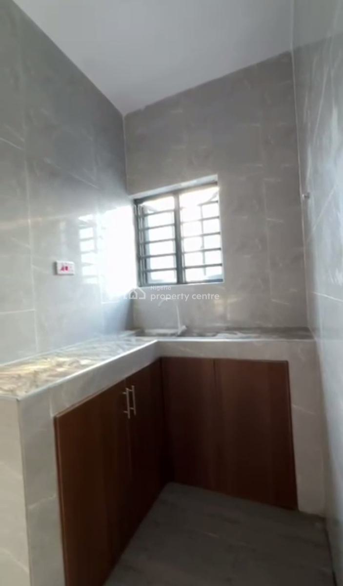 Decent, Standard, Newly Built Miniflat Upstairs, Adekunle, Yaba, Lagos, Mini Flat (room and Parlour) for Rent