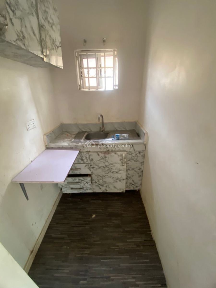 Newly in Miniflat, Chevron, Lekki, Lagos, Mini Flat (room and Parlour) for Rent