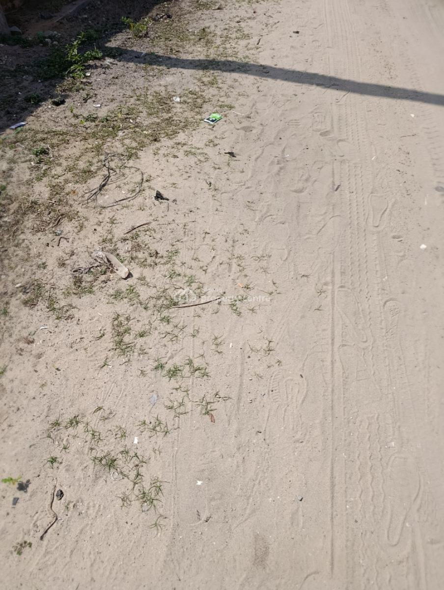 Strategic 2400 Sqm Plot, Opposite Mega Chicken, Lekki Expressway, Lekki, Lagos, Commercial Land for Rent