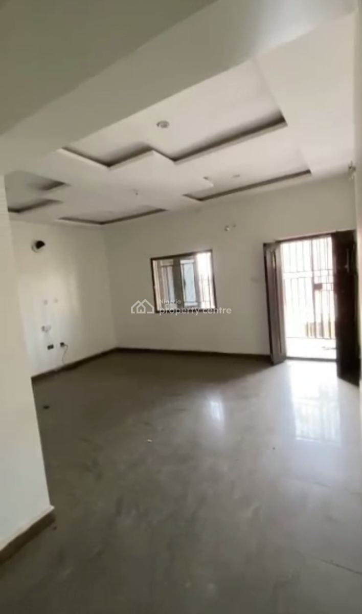 Spacious Standard 2 Bedroom Apartment Upstairs, Kubwa, Abuja, Flat / Apartment for Rent