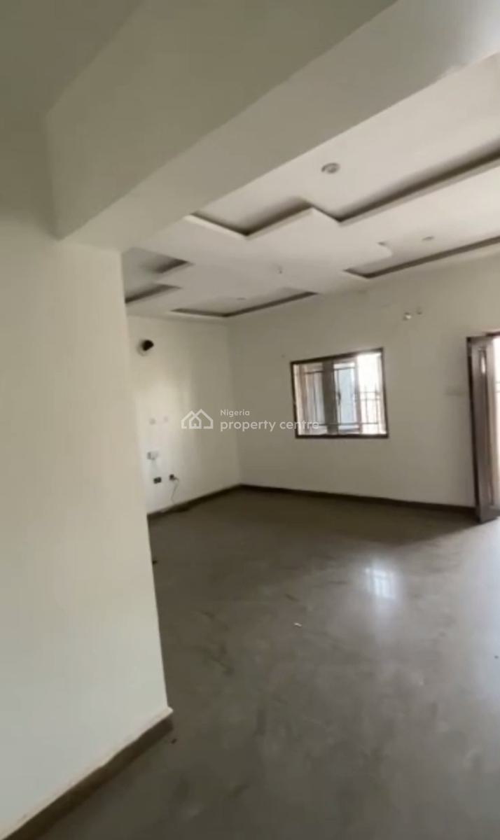 Spacious Standard 2 Bedroom Apartment Upstairs, Kubwa, Abuja, Flat / Apartment for Rent