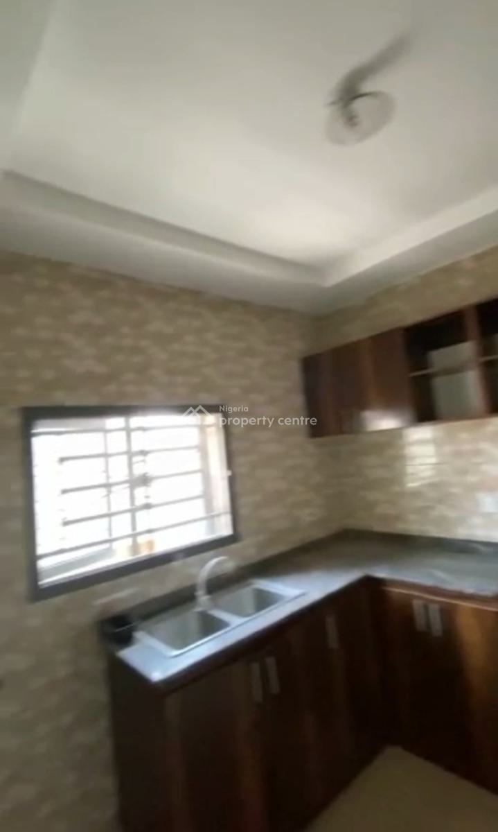Spacious Standard 2 Bedroom Apartment Upstairs, Kubwa, Abuja, Flat / Apartment for Rent